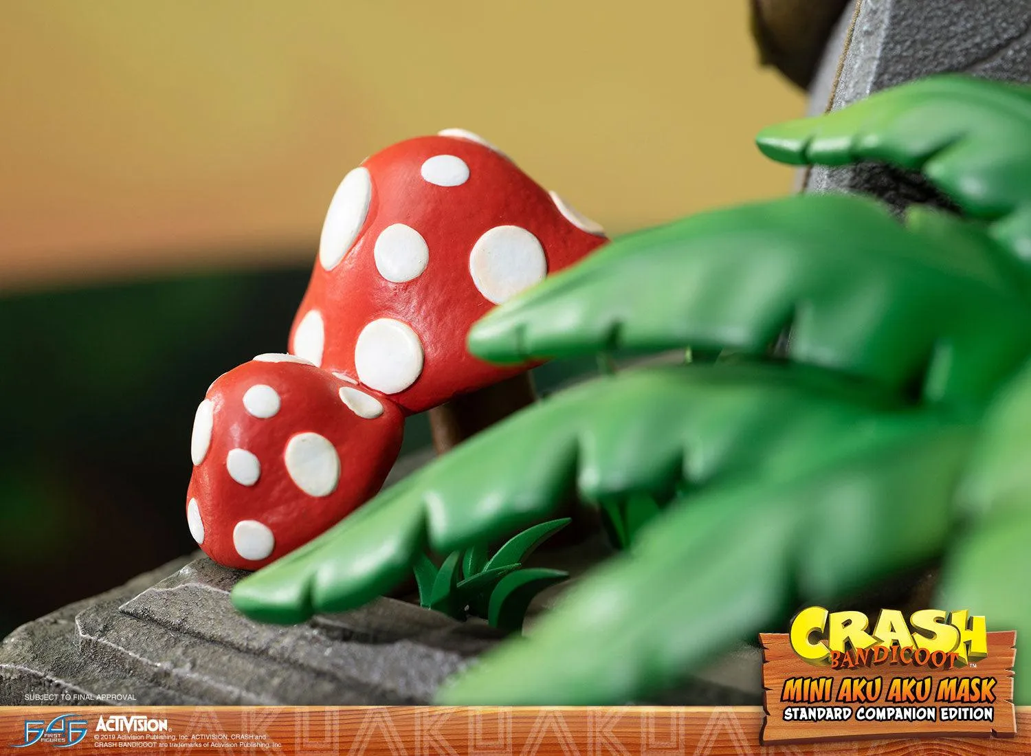 First 4 Figures Crash Mini Aku Aku mască rășină