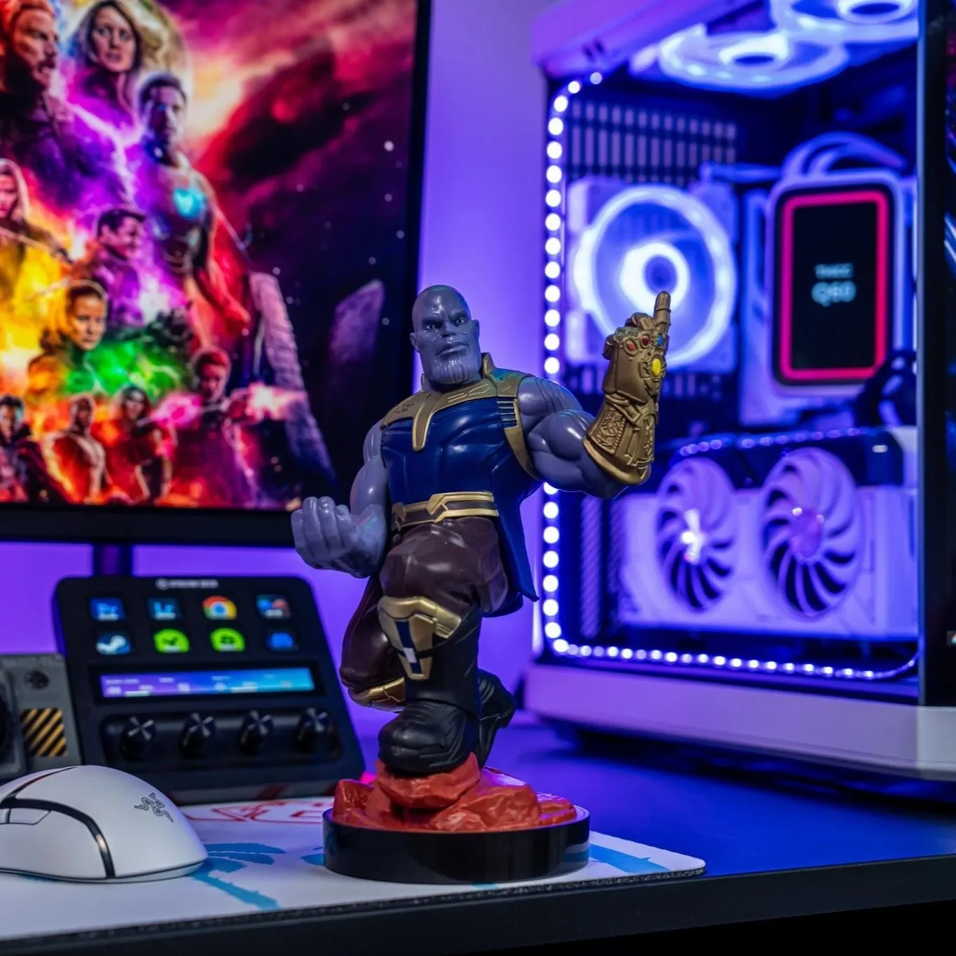 Exquisite Gaming Cable Guys Thanos suport controller Marvel