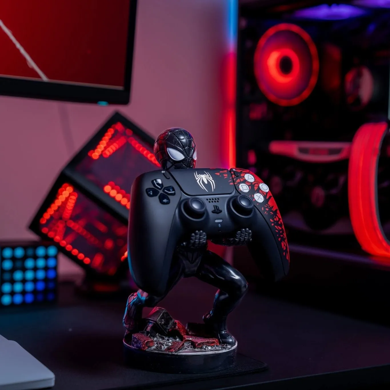 Exquisite Gaming Cable Guys Symbiote Spider-Man suport controller