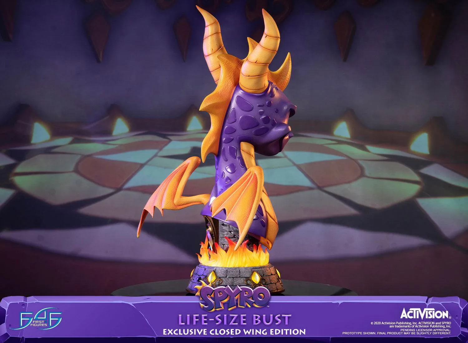 First 4 Figures Spyro Life-Size Bust statuetă Closed Wing LED