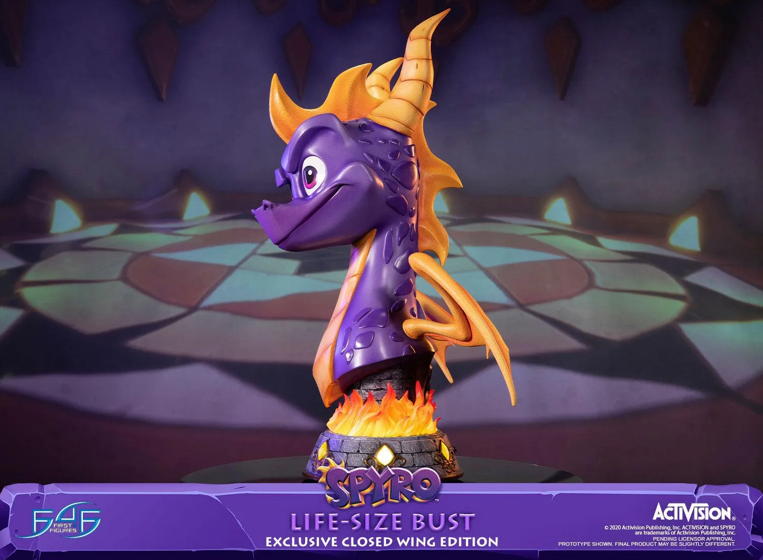 First 4 Figures Spyro Life-Size Bust statuetă Closed Wing LED