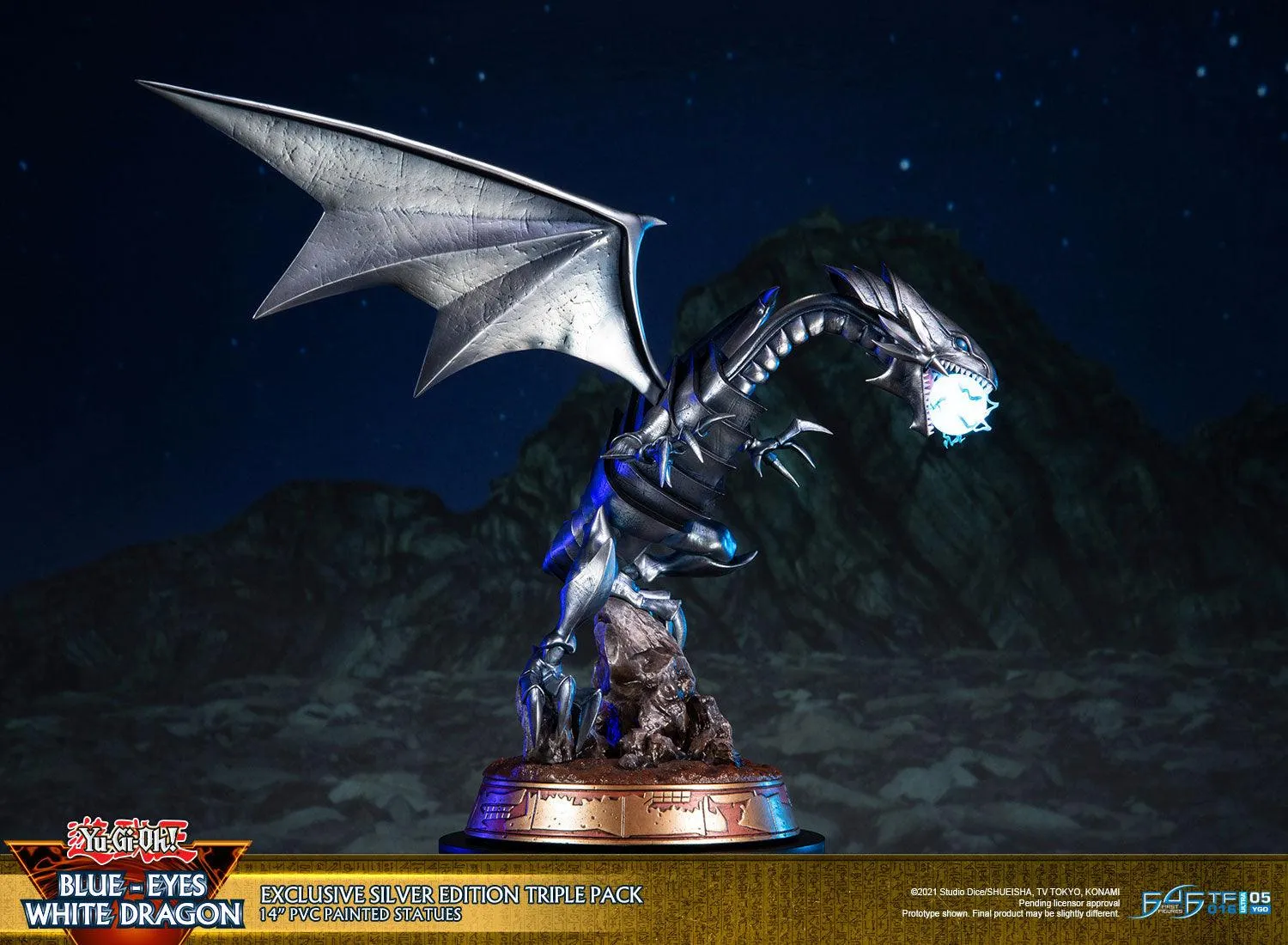 First 4 Figures Yu-Gi-Oh Blue-Eyes White Dragon statueta Triple Pack Silver LED