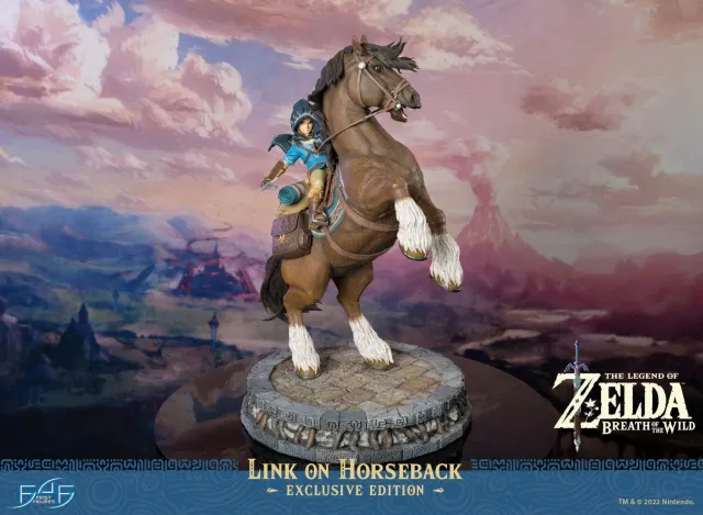 First 4 Figures Zelda Breath of Wild statuetă Link Horseback