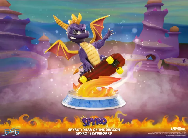First 4 Figures Spyro Skateboard statueta Year of the Dragon