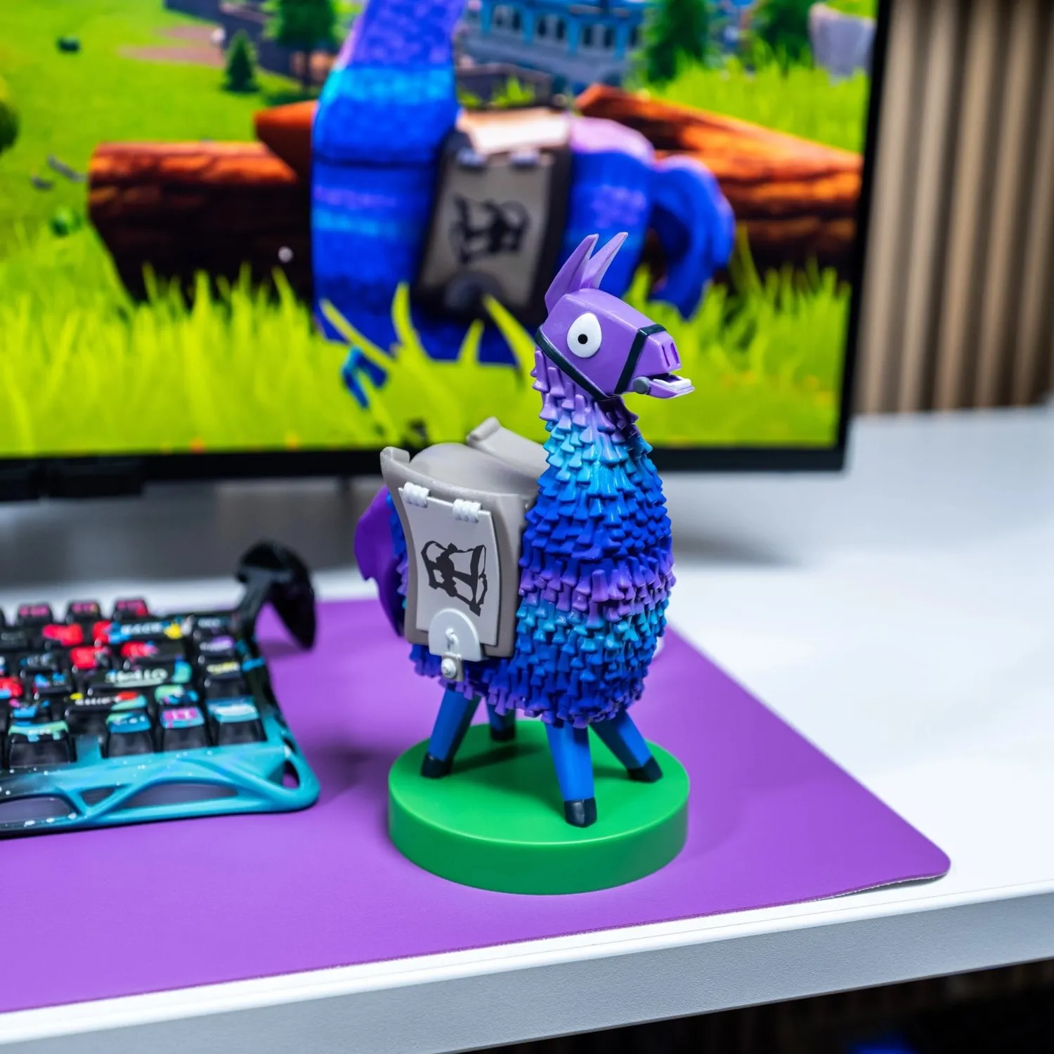 Exquisite Gaming Cable Guys Supply Llama suport controller