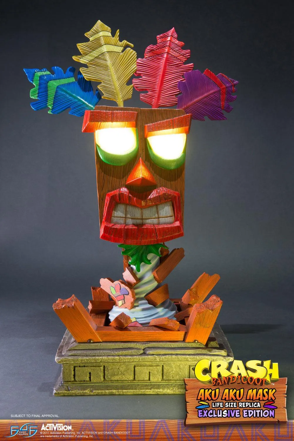 First 4 Figures Aku Aku mască life-size Exclusive cu LED