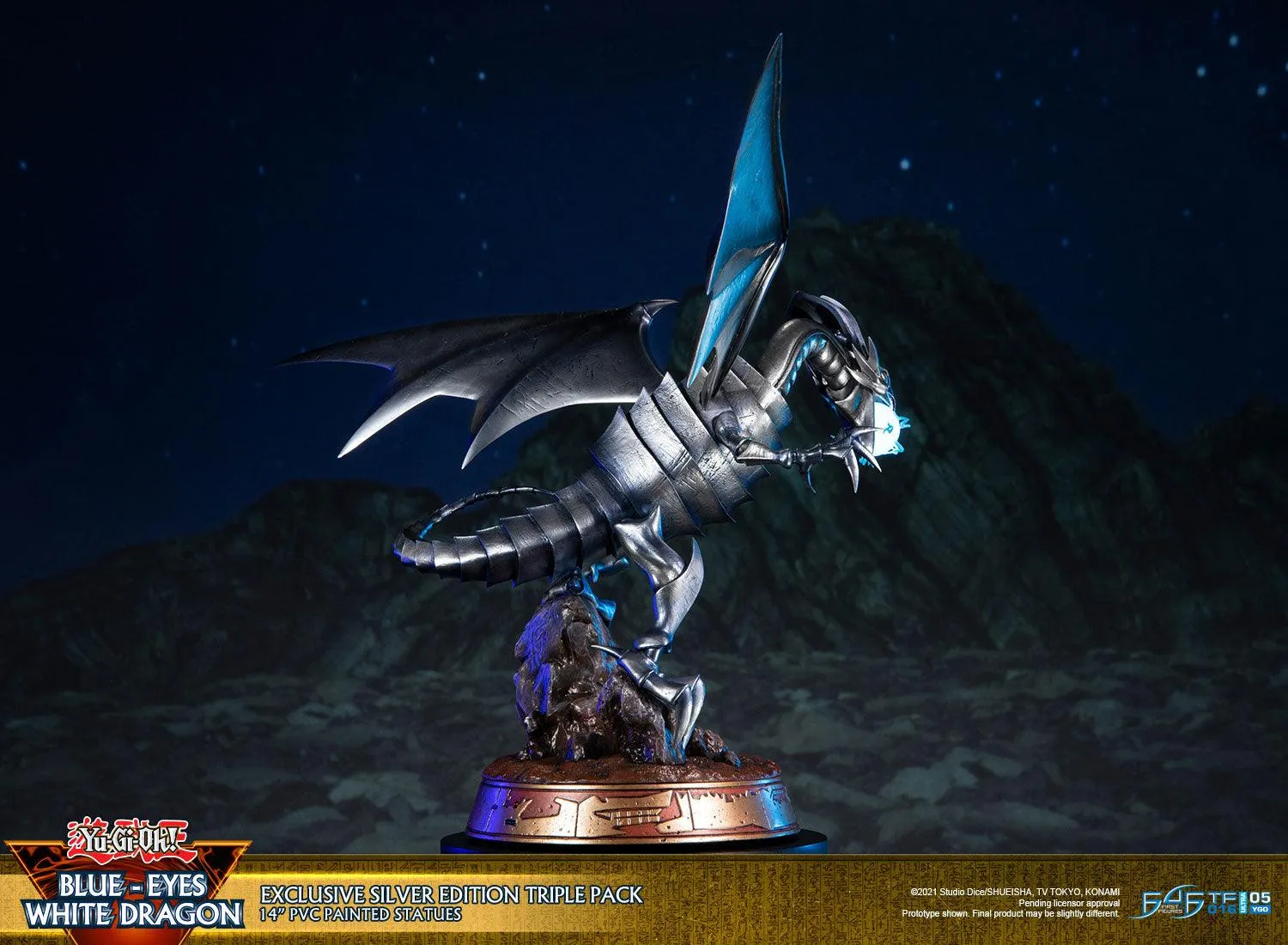 First 4 Figures Yu-Gi-Oh Blue-Eyes White Dragon statueta Triple Pack Silver LED