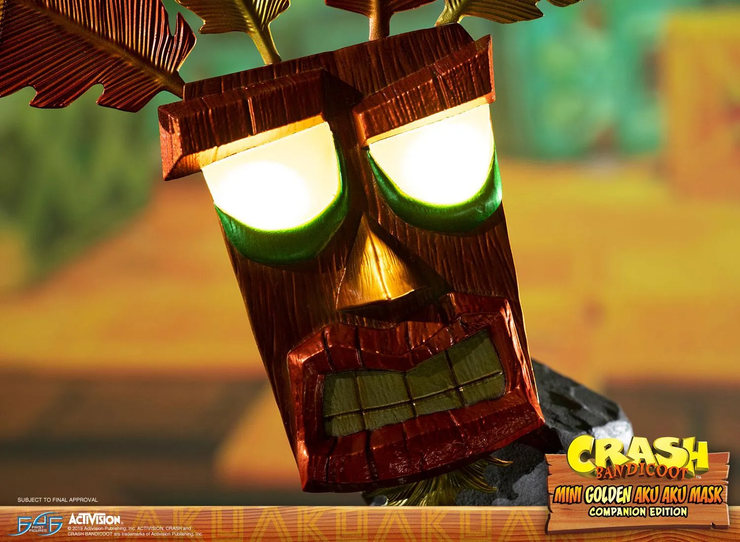 First 4 Figures Crash Bandicoot Mini Golden Aku Aku Mask statueta aurie LED