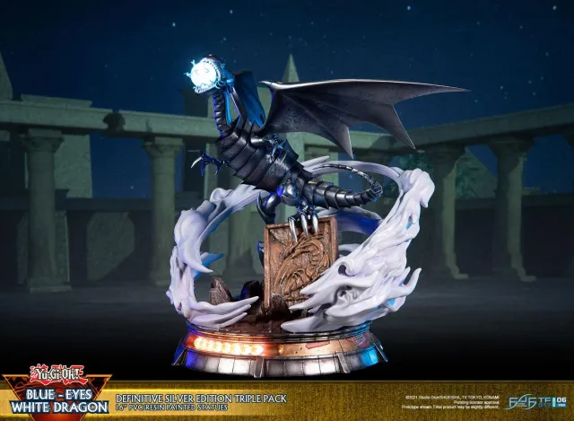 First 4 Figures Yu-Gi-Oh Blue-Eyes White Dragon statueta Silver Triple