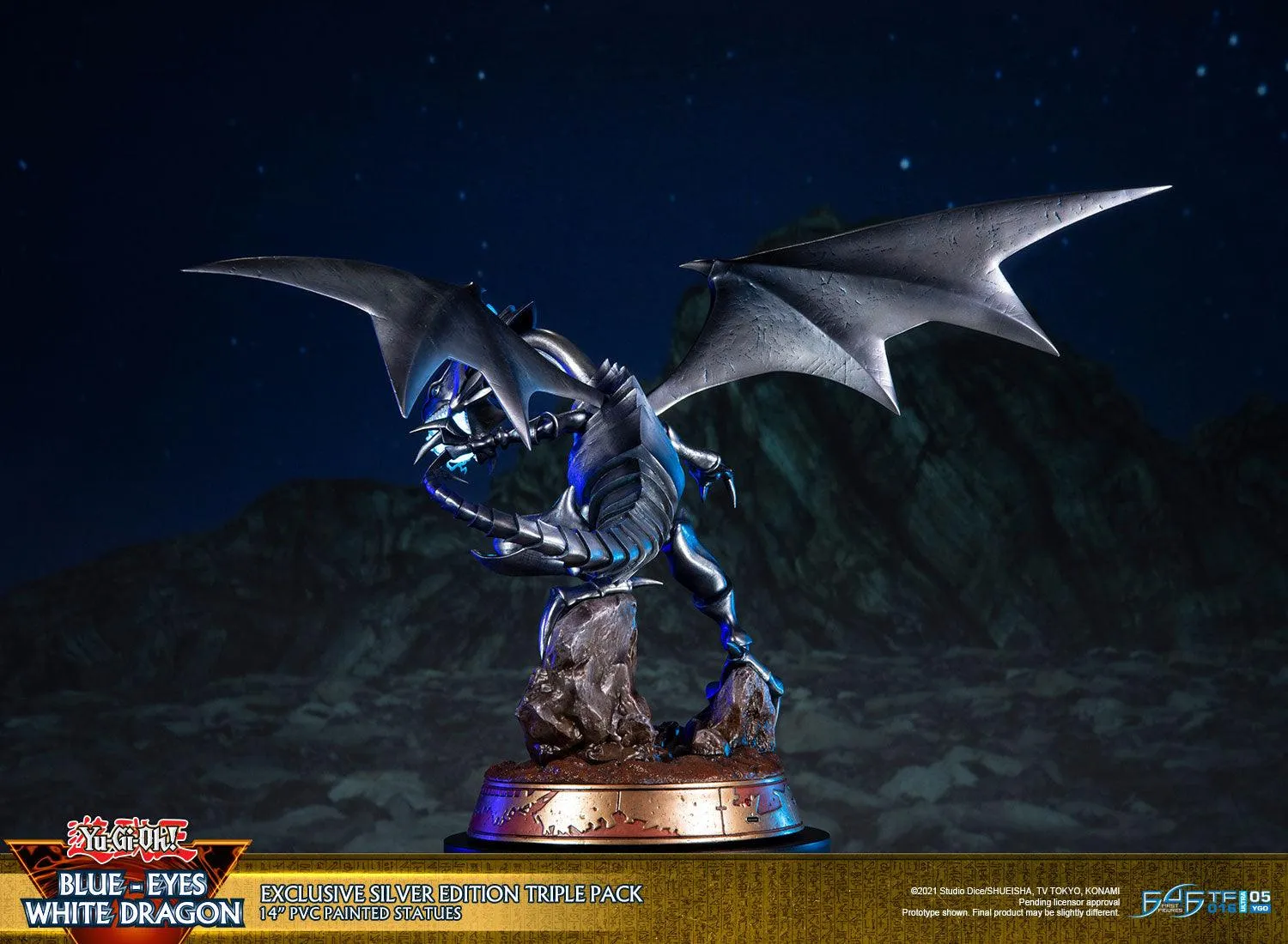 First 4 Figures Yu-Gi-Oh Blue-Eyes White Dragon statueta Triple Pack Silver LED