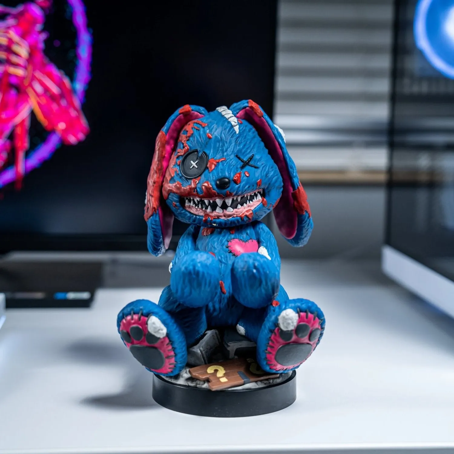 Exquisite Gaming Cable Guys Mister Peeks suport controller