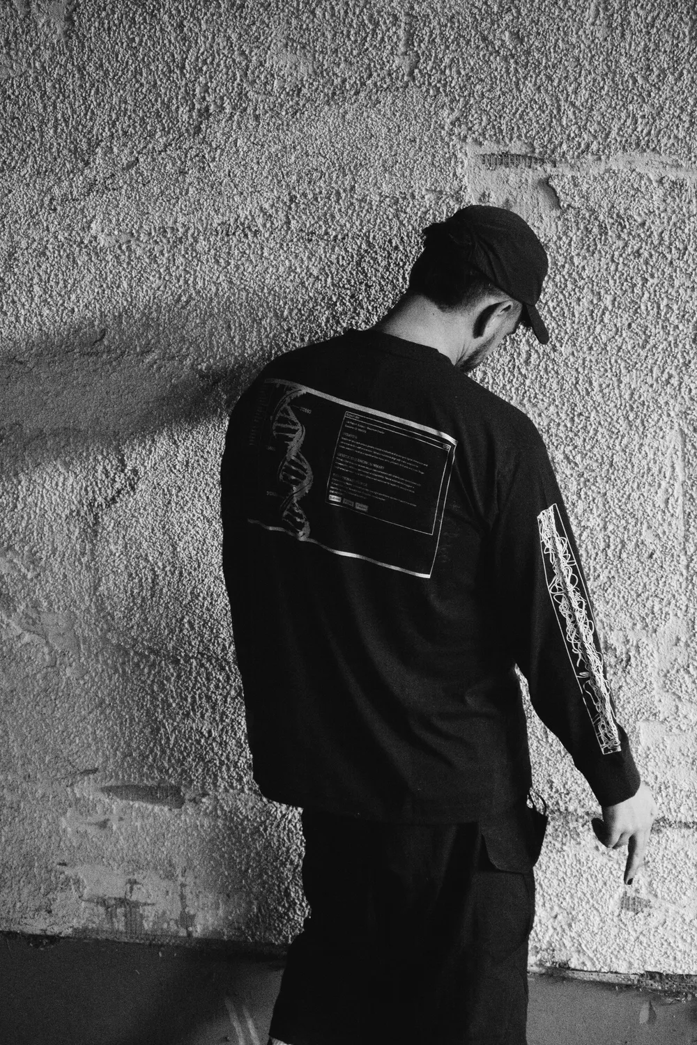 ESL BASEMENT DWE//ER bluza neagra maneca lunga