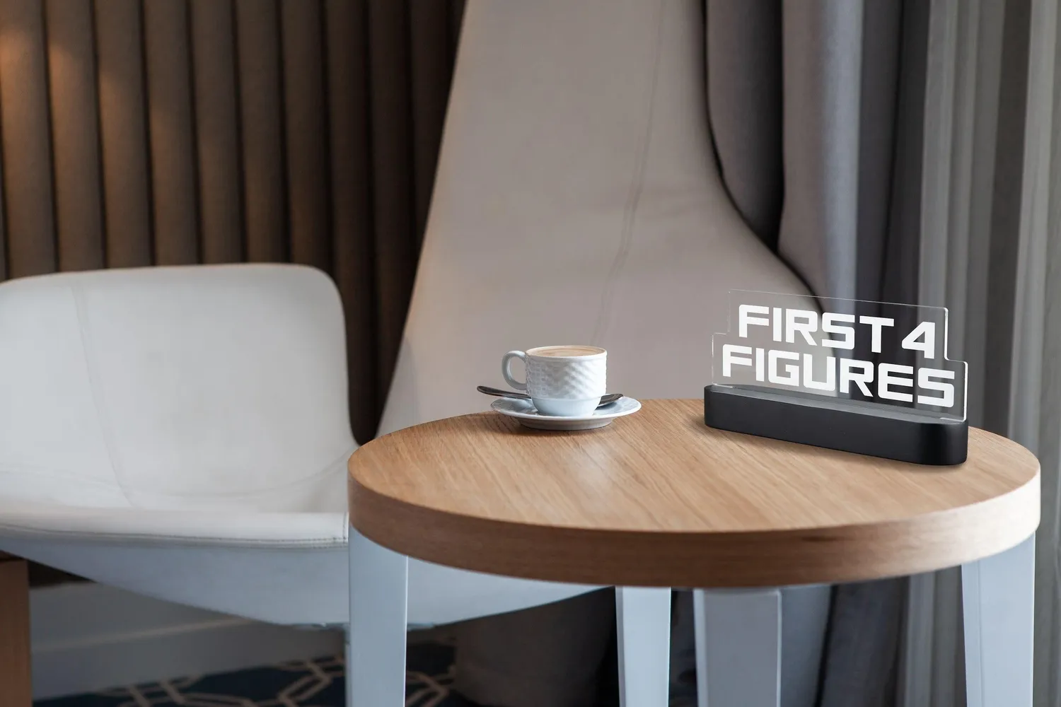 First 4 Figures F4F Logo Light lampă gaming Albă