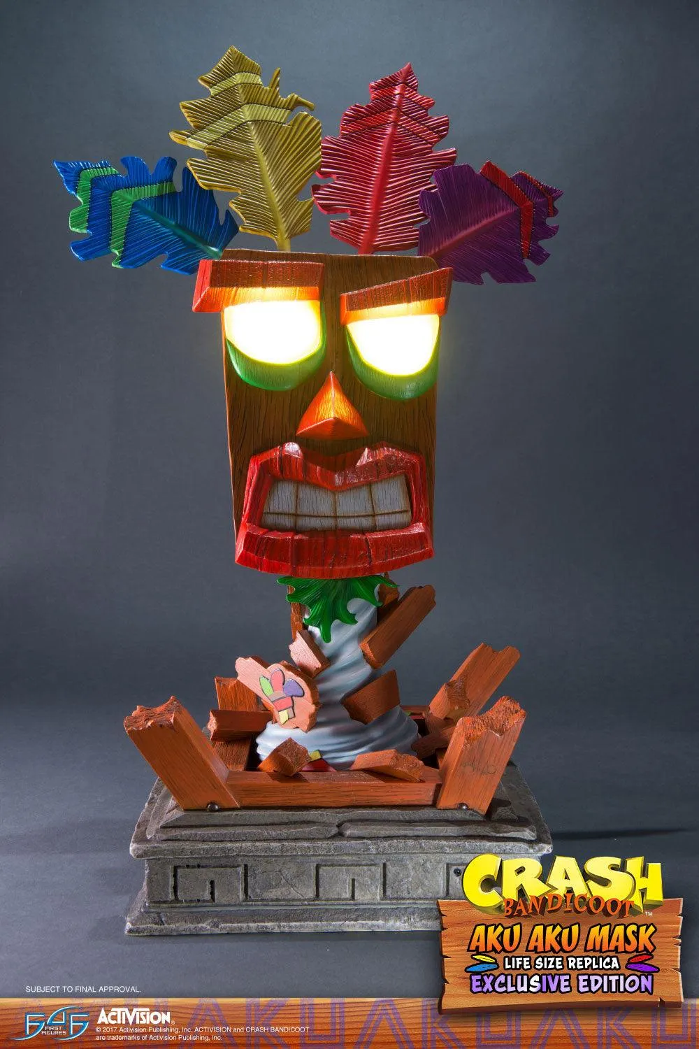 First 4 Figures Aku Aku mască life-size Exclusive cu LED