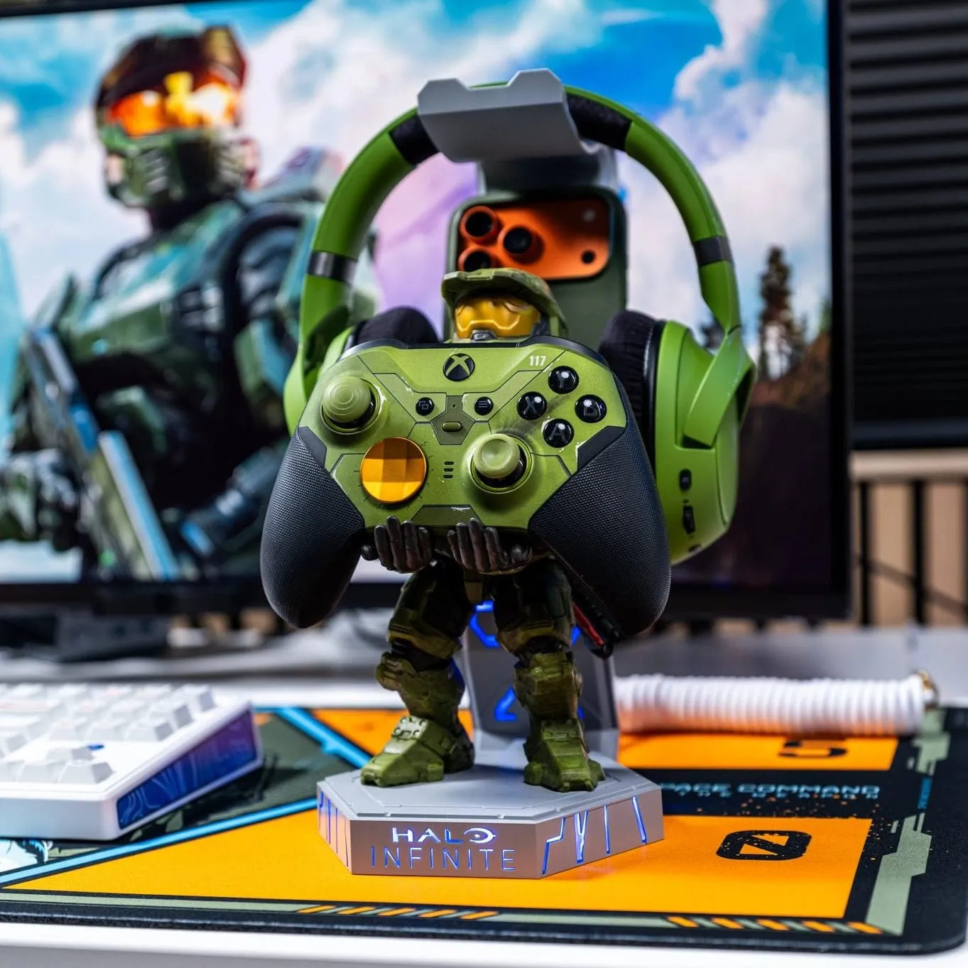 Exquisite Gaming Cable Guys Halo Master Chief suport iluminat