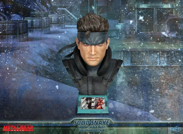 First 4 Figures Metal Gear Solid Solid Snake bust Exclusive GSB