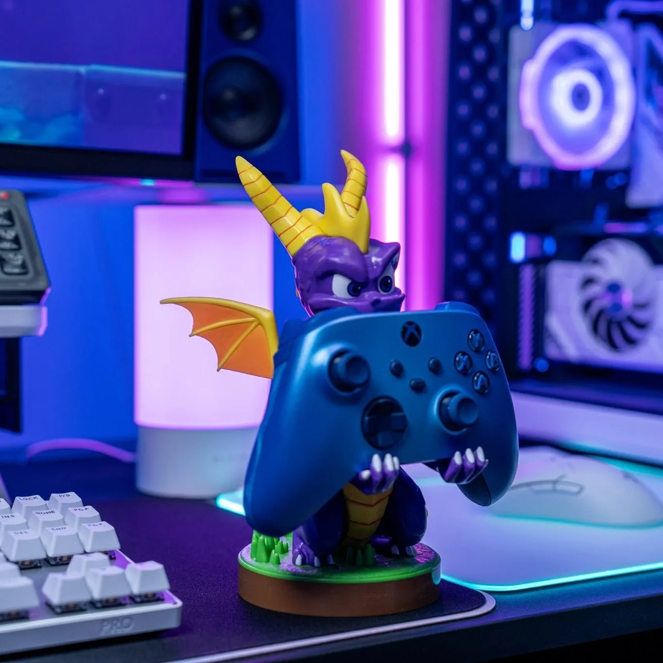 Exquisite Gaming Cable Guys suport controller Spyro Activision