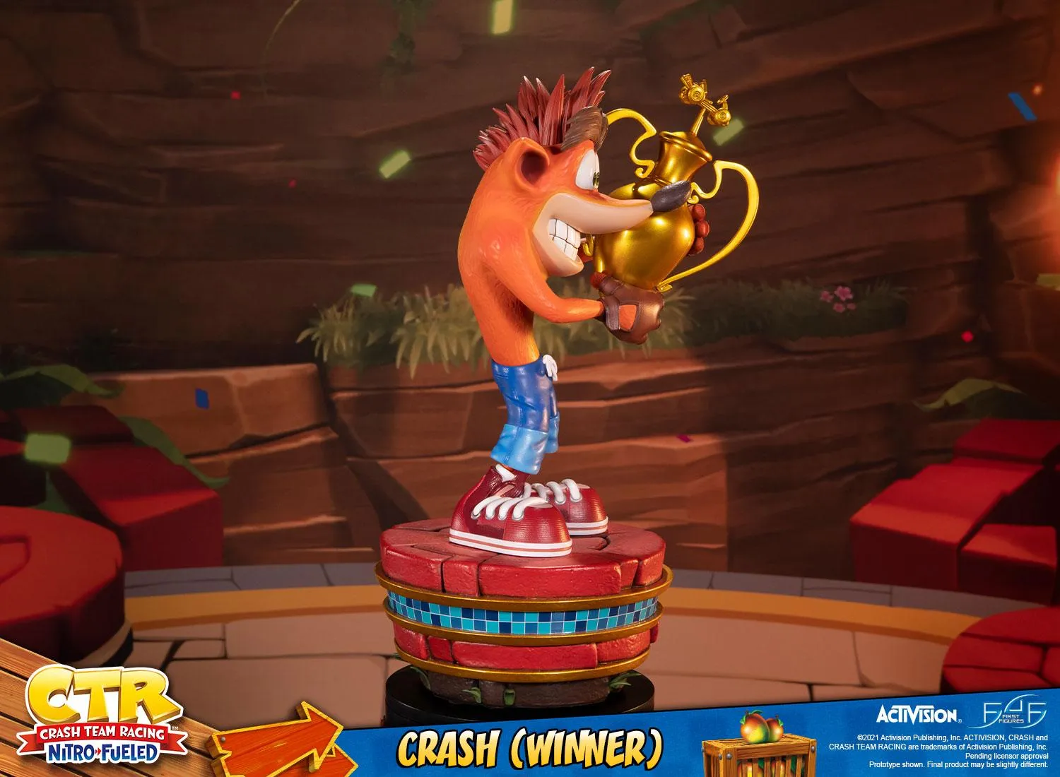 First 4 Figures Crash Team Racing Crash Winner statueta Standard Edition
