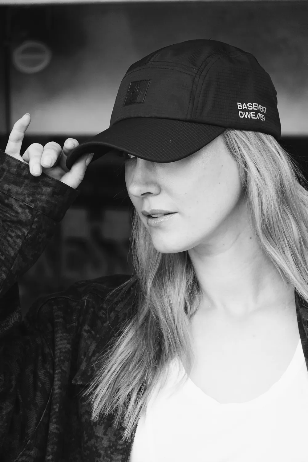 ESL BASEMENT DWE//ER bluza neagra maneca lunga
