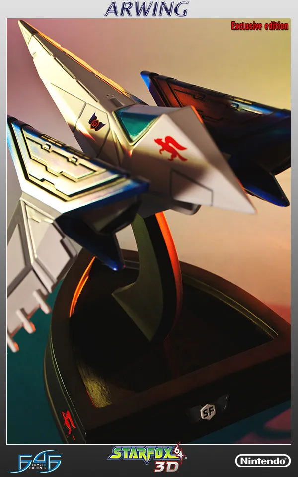 First 4 Figures Star Fox Arwing statuetă Exclusive LED 46 cm
